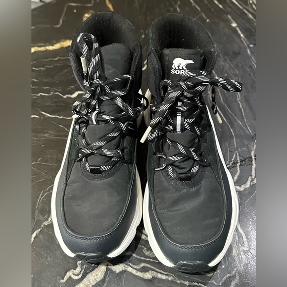 SOREL waterproof snow boots - Picture 2 of 5